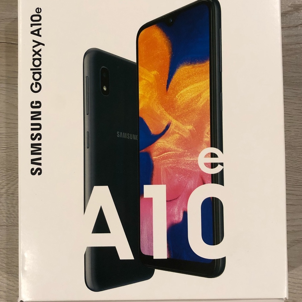BNWT Samsung Galaxy A10e (Sealed)